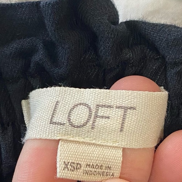 ⭐️ SOLD ⭐️ LOFT Black Linen Blend Paperbag Pants Size XS Petite Cropped Business - Picture 10 of 11